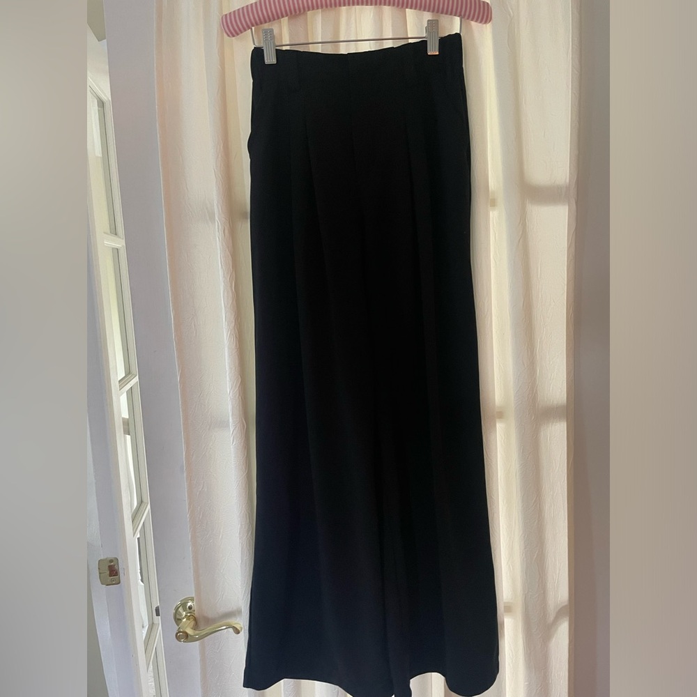 Halara xs/petite wide legged pants